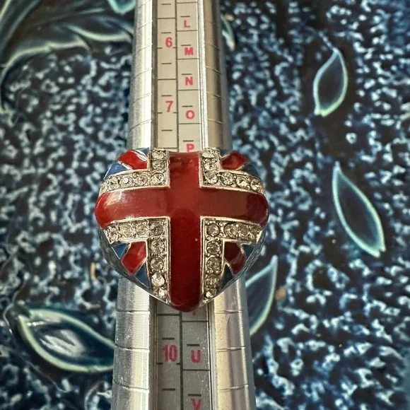 🇬🇧London Union Jack heart rhinestone & enamel ring - Picture 3 of 5